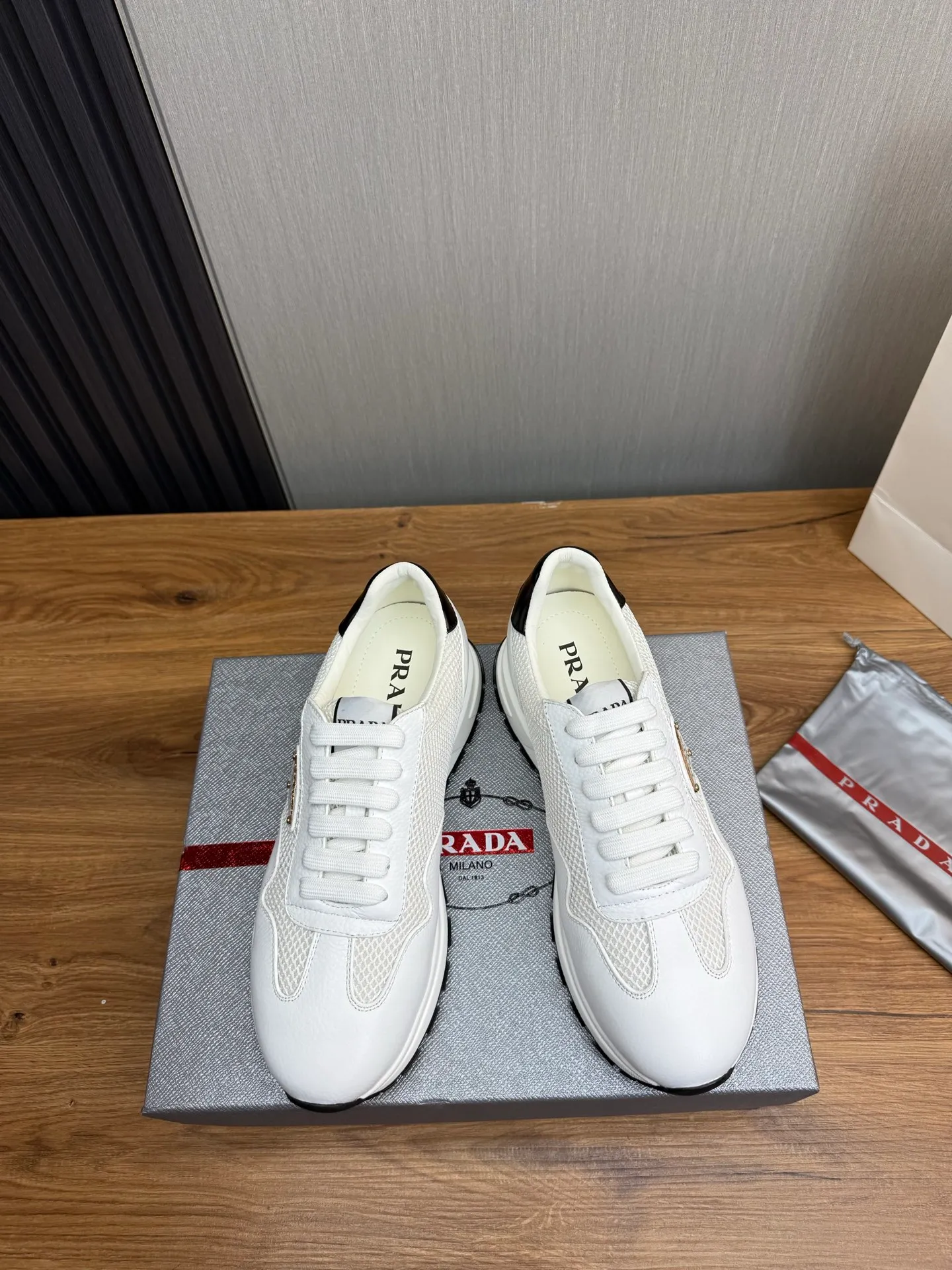 Men's shoes 💰560💰 [PRADA] Men's shoes are popular in the counter, official website is synchronized, 1 high-quality shipment ✔️Original cowhide mesh + cowhide lining, 1🆚1 replica, original sole, 38-45 (45 customized, non-refundable)